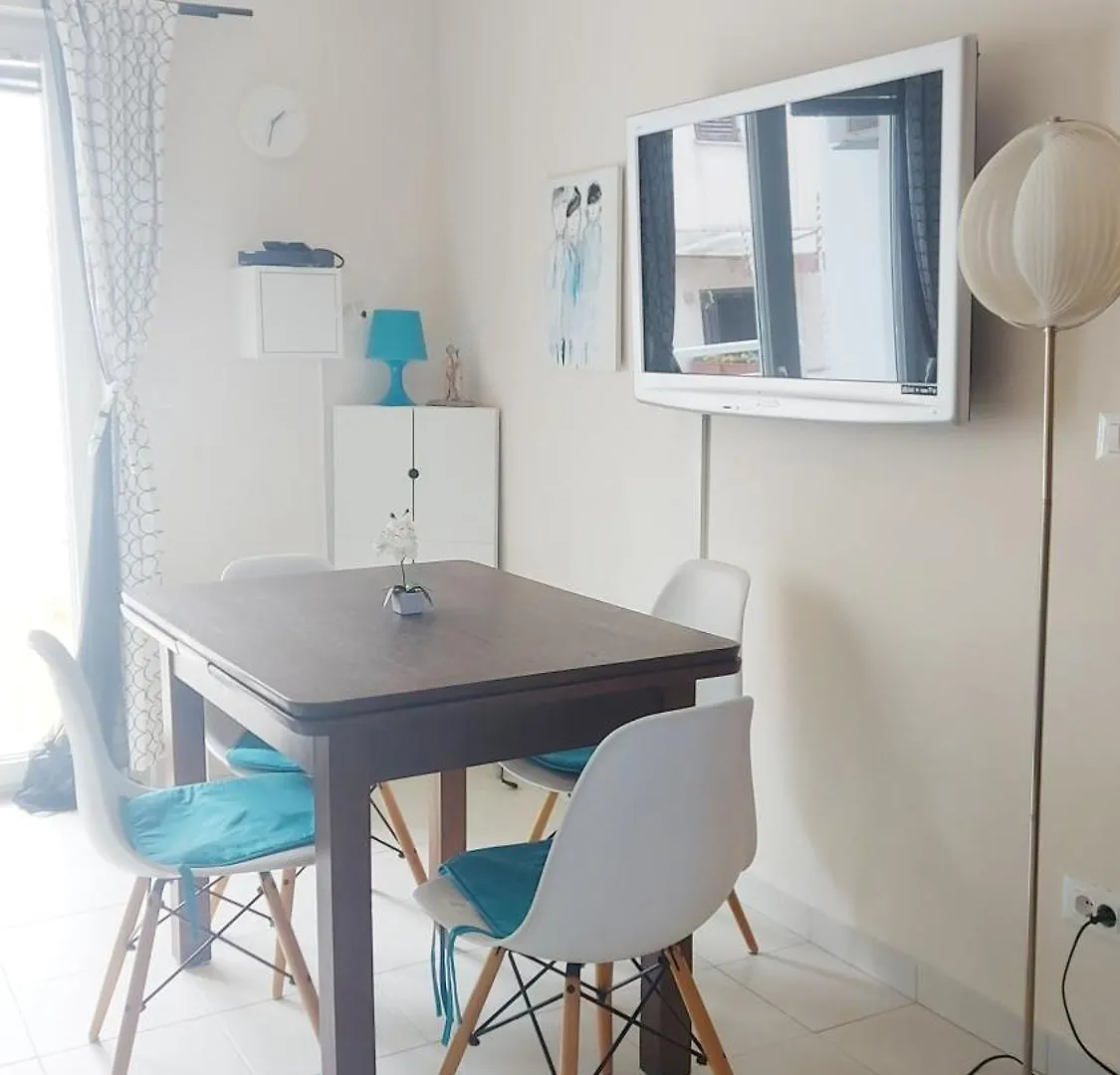 Apartment Finn 罗维尼
